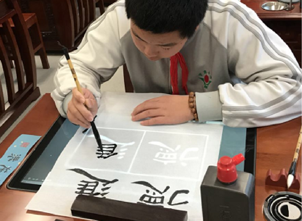 创艺号、智慧书法教室、数字美术教室、硬笔书法教室、美育教学机、通用语言教学系统、汉字授课系统、音乐教室、美术器材、美育教学与评价、智慧美育、新 ...